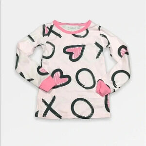 4/$20🥳 Hugs & Kisses Light Pink Long  Sleeve Shirt